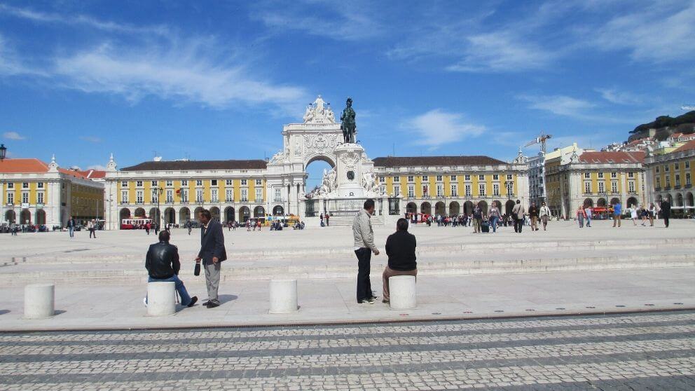 Monumentos e Atrações na Praça do Comércio, Lisboa