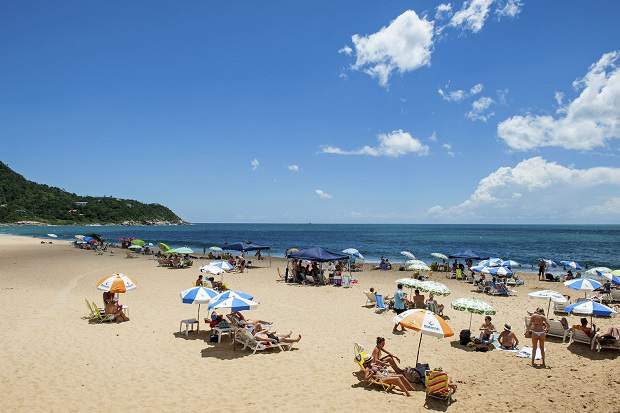 Balneário Camboriú - Praia do Estaleiro e Praia do Estaleirinho - Santa Catarina