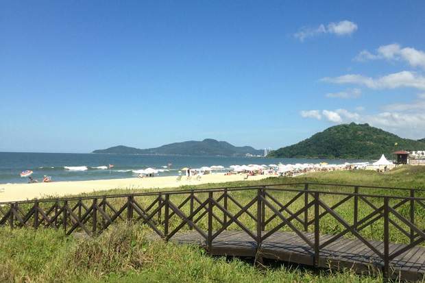 Melhores praias do Brasil: Itajaí - Praia Brava - Santa Catarina