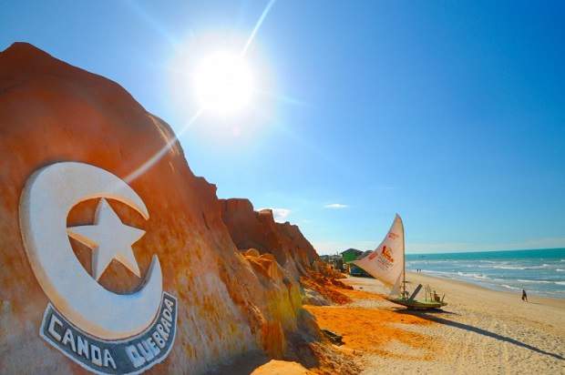 Melhores praias do Brasil: Aracati - Praia de Canoa Quebrada - Ceará
