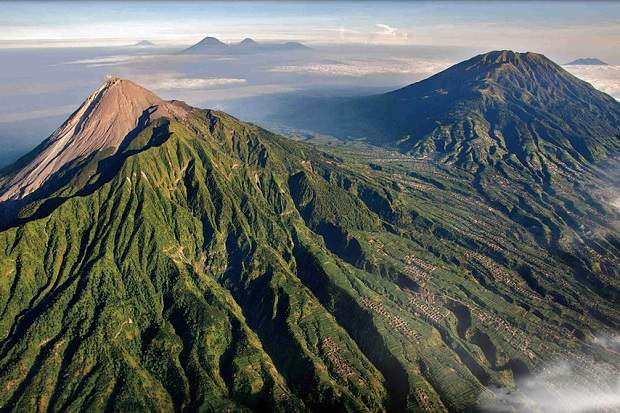 Os 10 vulcões ativos no mundo mais perigosos!