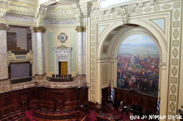 Palácio Legislativo em Montevidéu: arquitetura e grandiosidade!