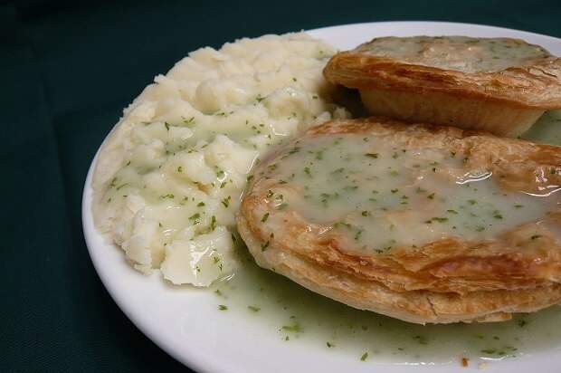 Pie and mash. Fonte: Wikimedia