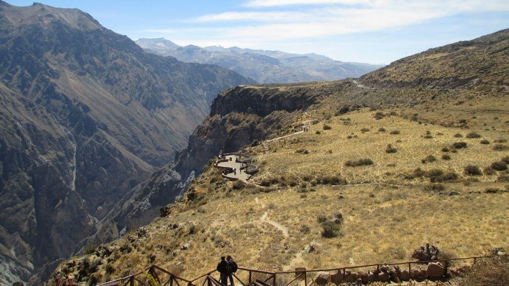 O Mirante Cruz do Condor possui várias áreas de observação