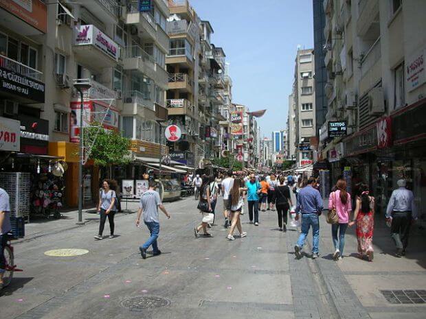 Onde ficar em Izmir:  Região da Estação Alsancak