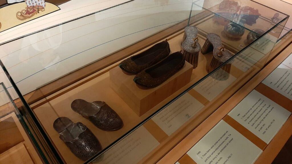 Museu do Sapato em Toronto: Bata Shoe Museum